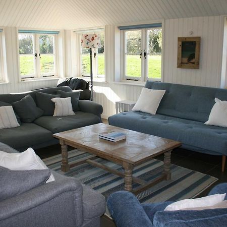 Brook  Greystone Cottage - Sea Views, Short Stroll To A Beautiful Sandy Beach מראה חיצוני תמונה