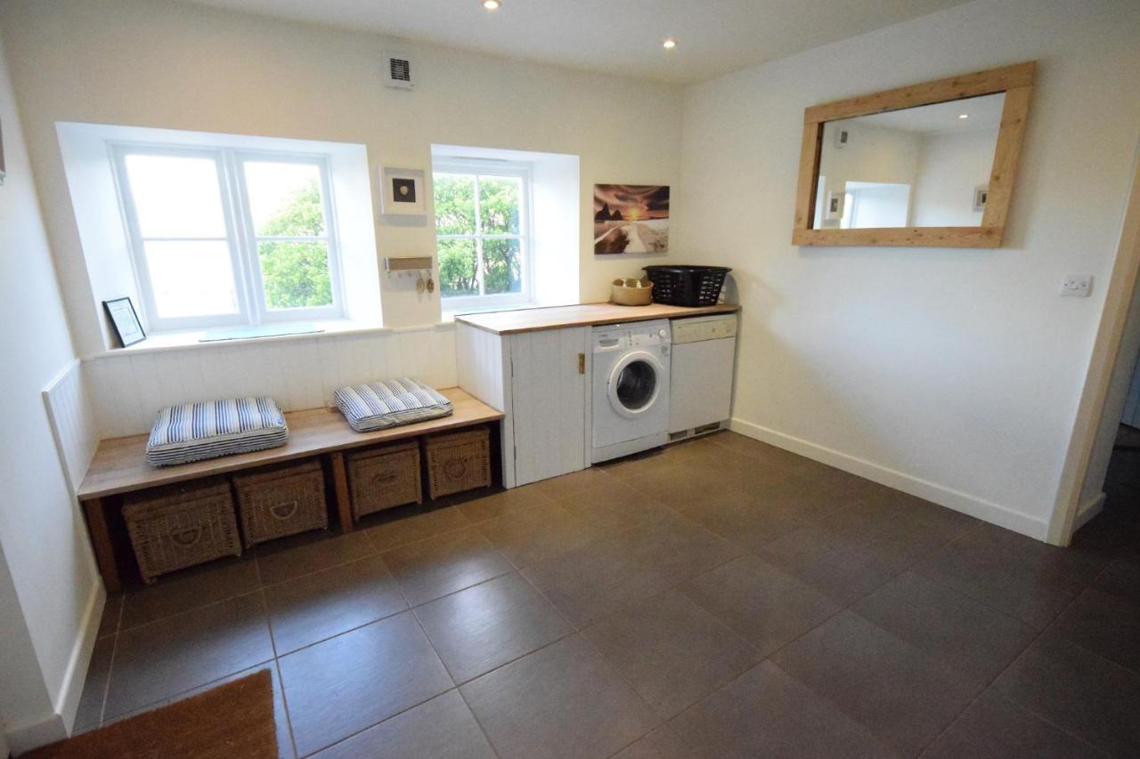 Brook  Greystone Cottage - Sea Views, Short Stroll To A Beautiful Sandy Beach מראה חיצוני תמונה